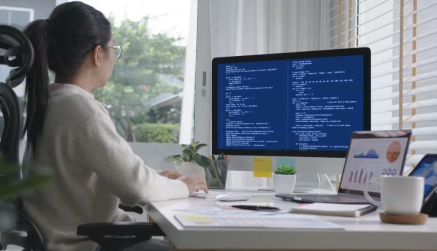崇信县企业数字化解决方案:机器学习赋能商业模式升级的核心路径
